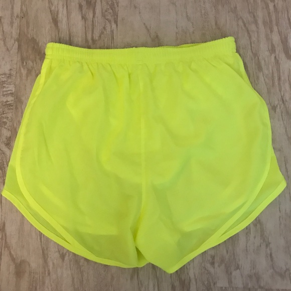 Nike Women’s Dri-Fit running/track shorts NEW - Picture 5 of 5